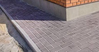 Укладка плитки на отмостку: Цена от 820 руб. в Екатеринбурге от ТротуарнаяПлитка