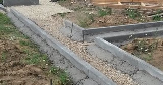 Установка бордюров для плитки в Екатеринбурге в октябре