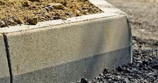 Бордюр для газона в Екатеринбурге в октябре