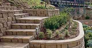 Установка подпорных стенок из блоков в Екатеринбурге от 3587 руб. - ТротуарнаяПлитка